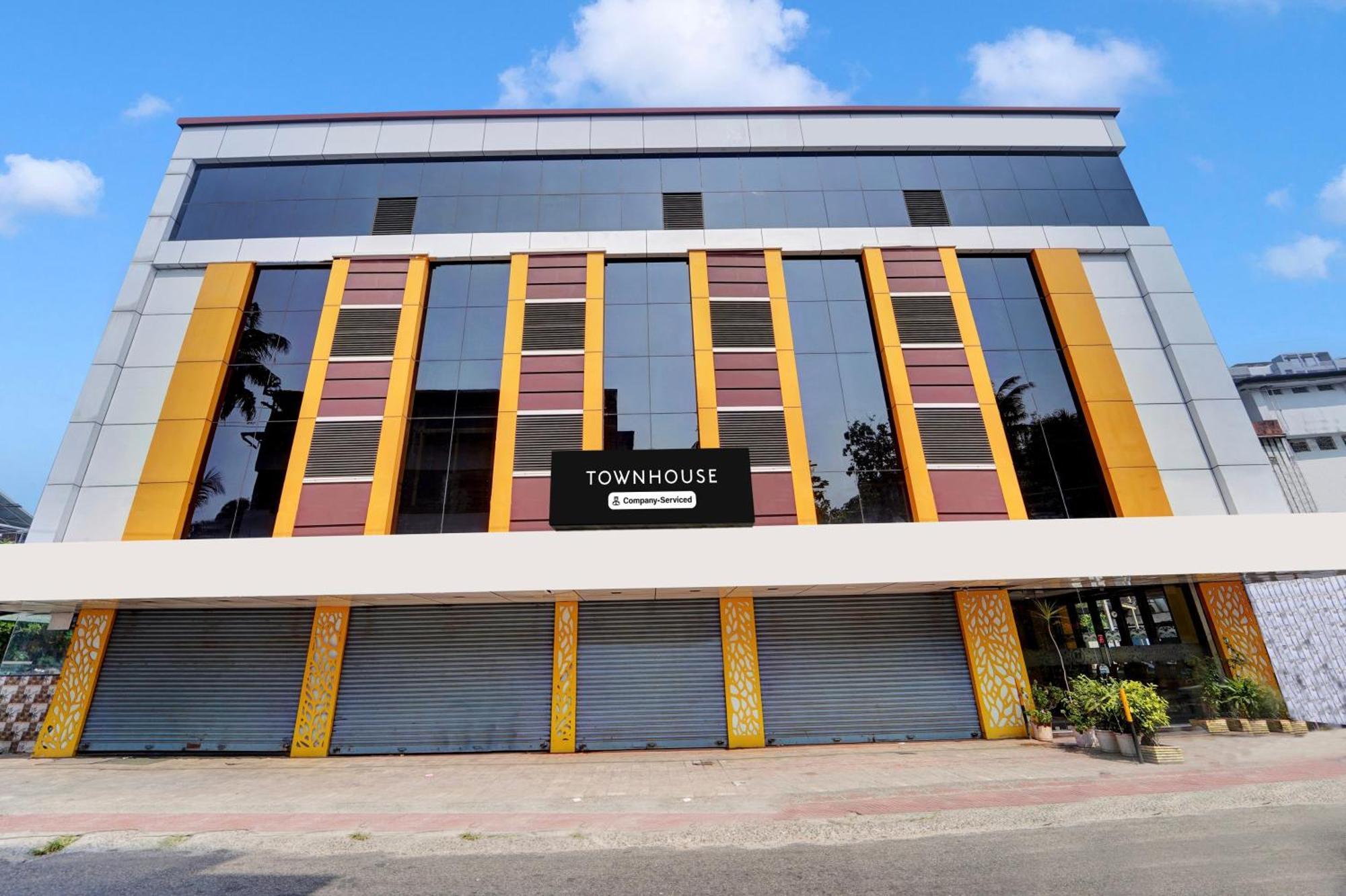 Hotel Super Townhouse Ernakulam North Kochi Exterior foto