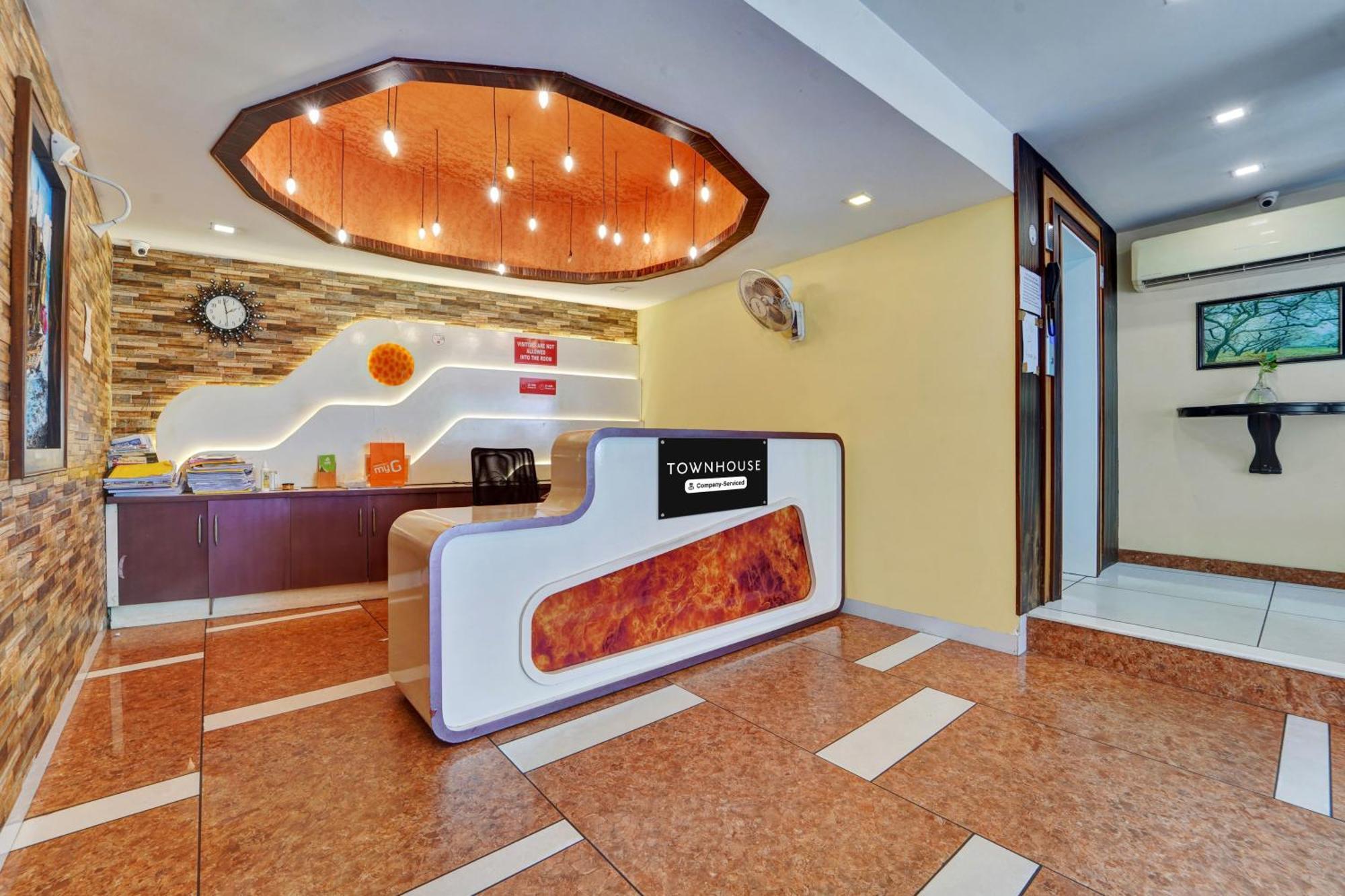 Hotel Super Townhouse Ernakulam North Kochi Exterior foto